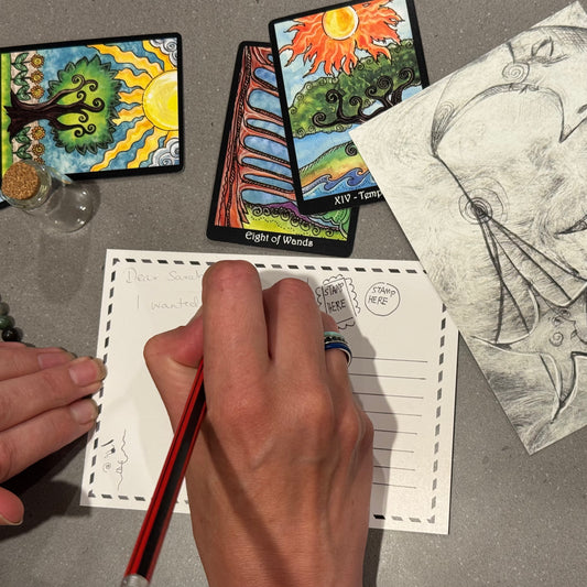 AUSTRALIAN Pen Pals: The Fold